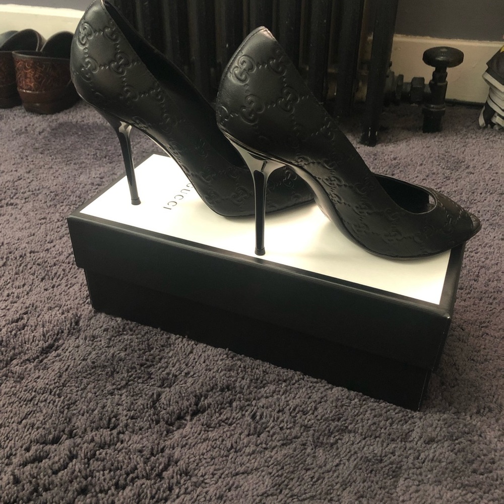 Heels - Picture 2 of 5